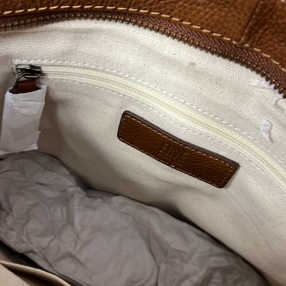 FRYE Ari Crossbody Cognac Brown Leather Handbag NWT - Picture 5 of 16